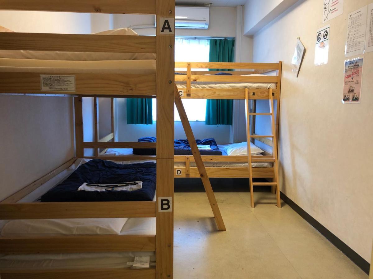 Guesthouse Shiawase Eki Fukuoka  Exteriör bild