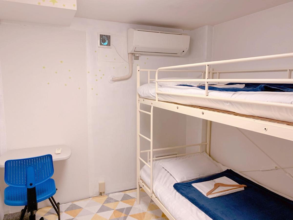 Guesthouse Shiawase Eki Fukuoka  Exteriör bild